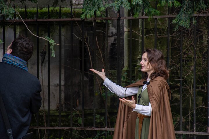 Unique Joan of Arc immersive tour in Rouen with an actress
