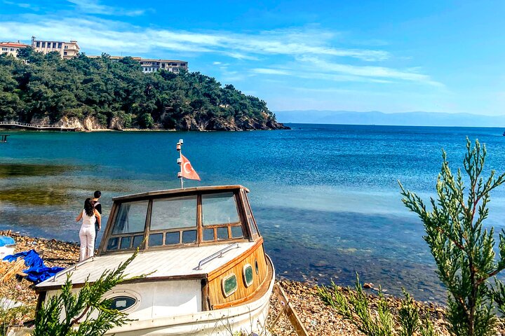 Hidden Beach Escape Princes Islands Swim Tour