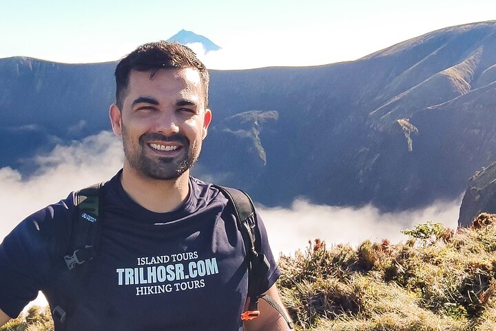 Faial Island: Full Day with Local Guide, Volcanoes and Landscapes