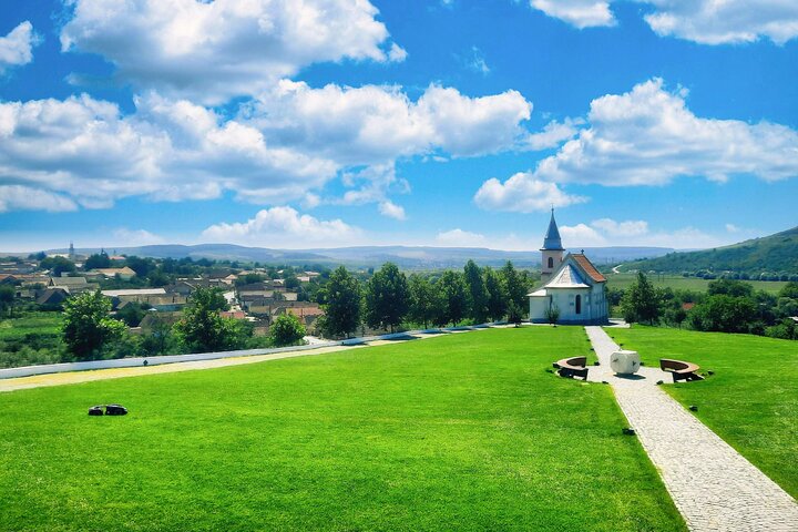 Wine Tasting and Lunch in a Transylvanian Castle