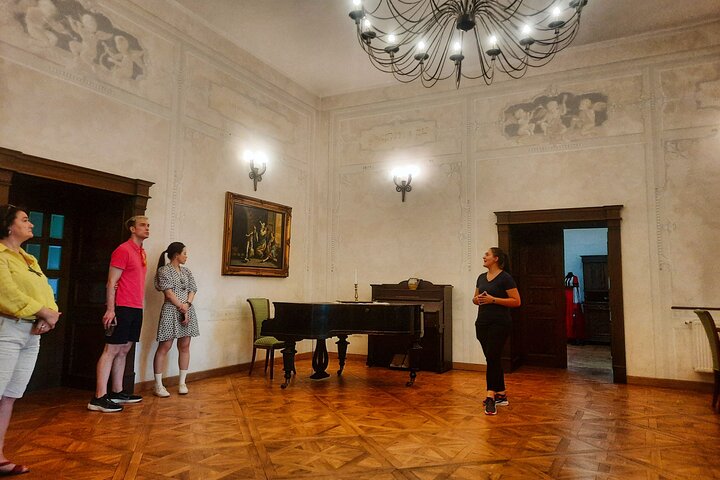 Wine Tasting and Lunch in a Transylvanian Castle