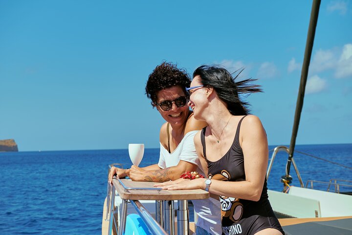 Balos & Gramvousa: Cruise with Meals, Drinks & Transfer