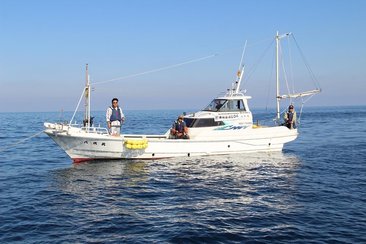 A Sea Fishing Experience in the Ocean Closest to Overseas