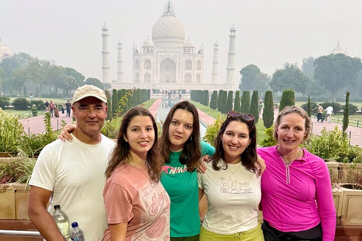 Taj Mahal Sunrise Tour with Skip-the-Line Entry & Expert Guide