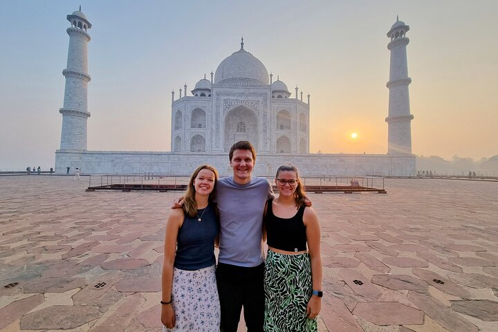 Taj Mahal Sunrise Tour with Skip-the-Line Entry & Expert Guide