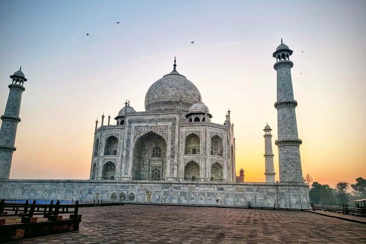 Taj Mahal Sunrise Tour with Skip-the-Line Entry & Expert Guide