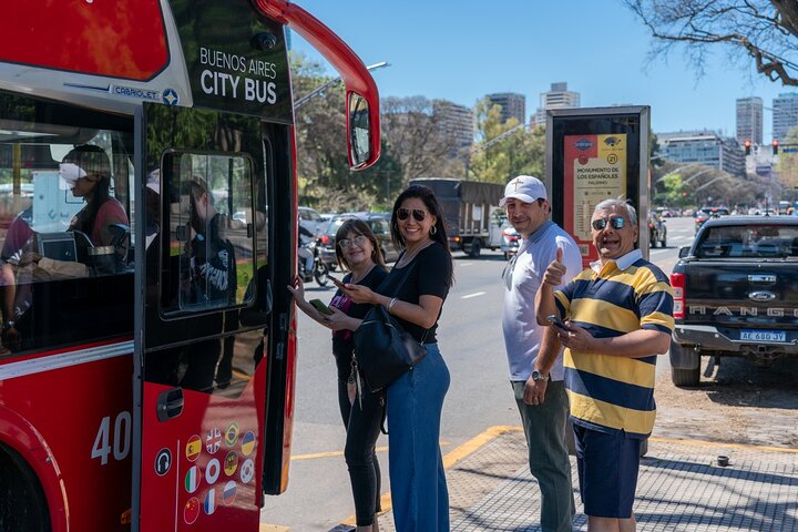 Buenos Aires Hop-On Hop-Off Bus, Free Walking Tours & Discounts