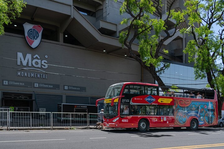 Buenos Aires Hop-On Hop-Off Bus, Free Walking Tours & Discounts