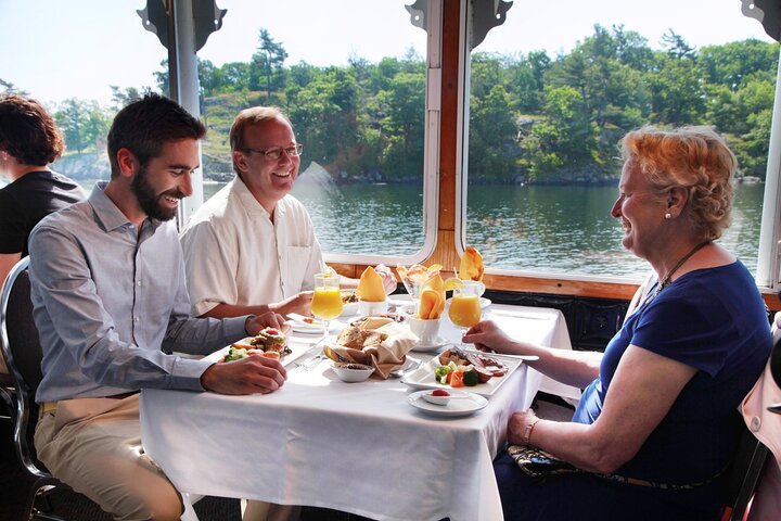 Thousand Islands Sunset Dinner Cruise