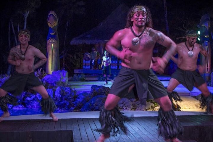 Island Dinner Show Cultural show BBQ Fiesta Plate Course