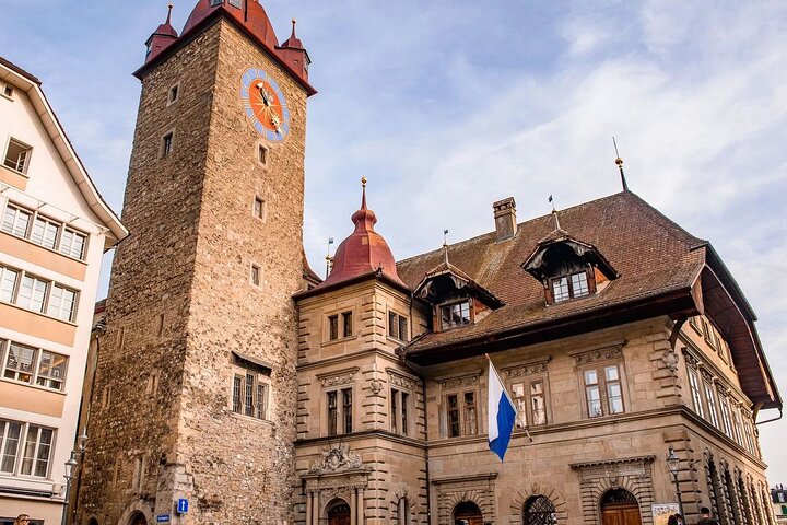 From Basel: Premium Panoramic train, Lucerne & Interlaken Tour
