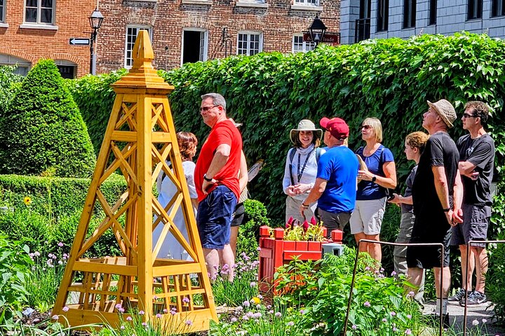 Old Montreal Walking Tour | Small Group (Max 10) | by MTL Detours