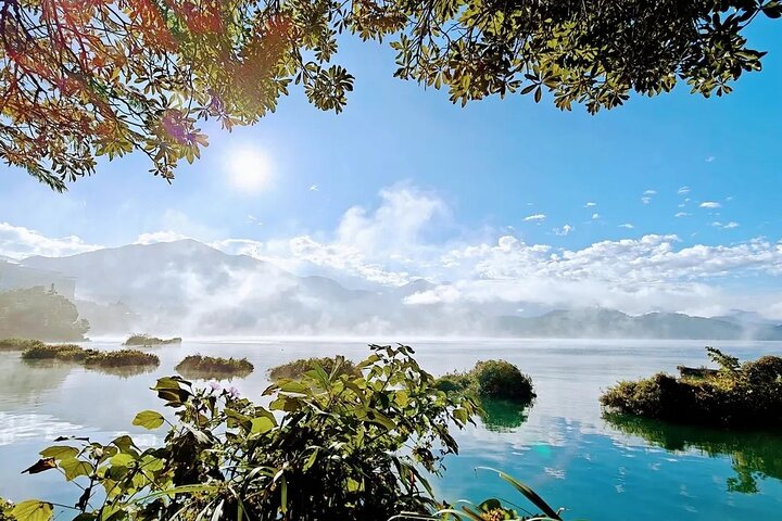 Sun Moon Lake & Cingjing Farm Day Tour from Taichung with Cruise