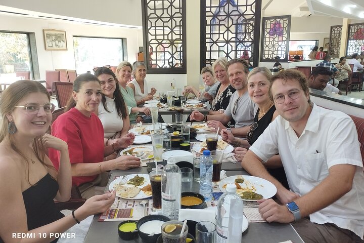Hyderabad: A Private Full-Day Guided City Tour with Ethnic Lunch