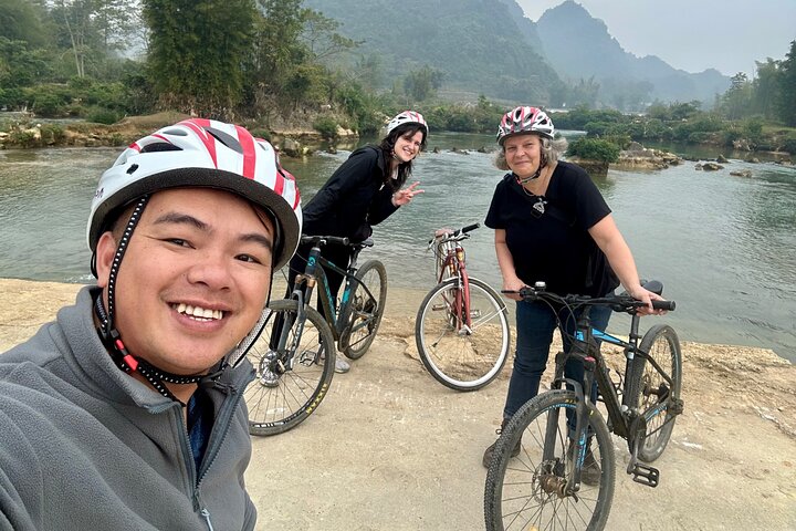 Cao Bang Loop: 2-Day Ban Gioc Waterfall & Local Experiences