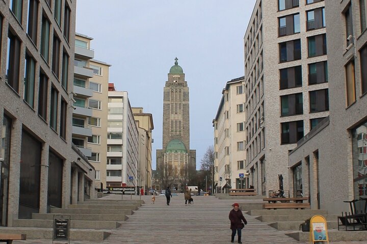 Helsinki Authentic Walking Food Tour with 8 Local Tastings