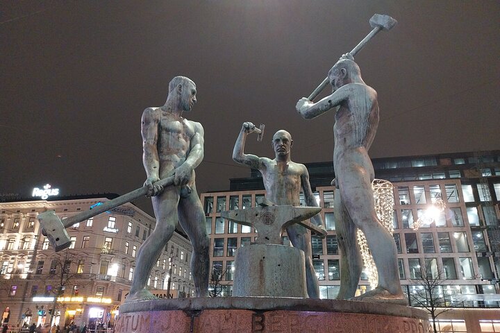 Helsinki Authentic Walking Food Tour with 8 Local Tastings
