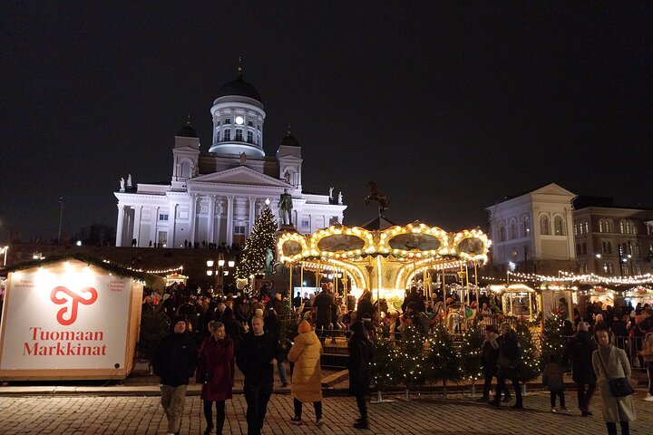 Helsinki Authentic Walking Food Tour with 8 Local Tastings