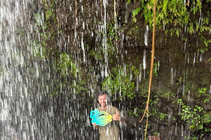 Grenada Highlights Half-Day Rum, Chocolate and Waterfall Tour