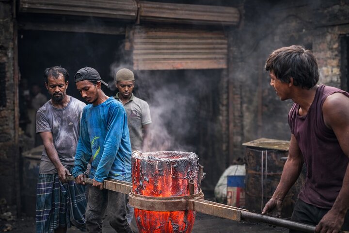 Authentic Old Dhaka Tour: Shipyard Visit & Local Life Experience