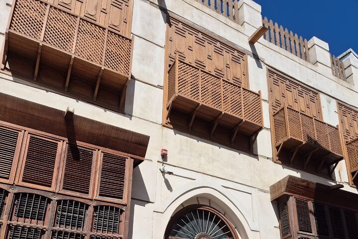 Guided Tour with History of Jeddah