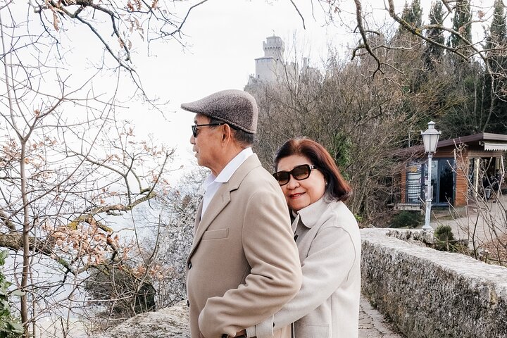 Private Vacation Photoshoot with Photographer in San Marino