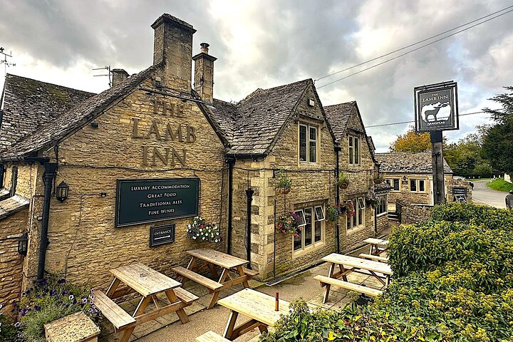 Private Cotswolds Day Tour: Small-Group Luxury in a Mercedes