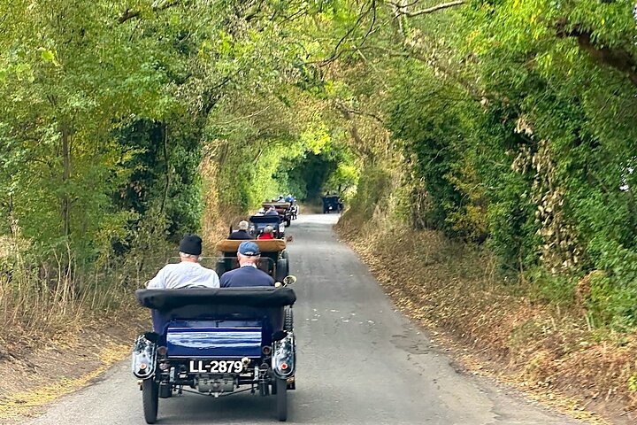 Private Cotswolds Day Tour: Small-Group Luxury in a Mercedes