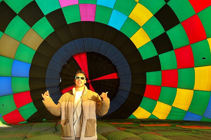 Balloon Flight + Natural Cave Breakfast + Pyramids + Pickup