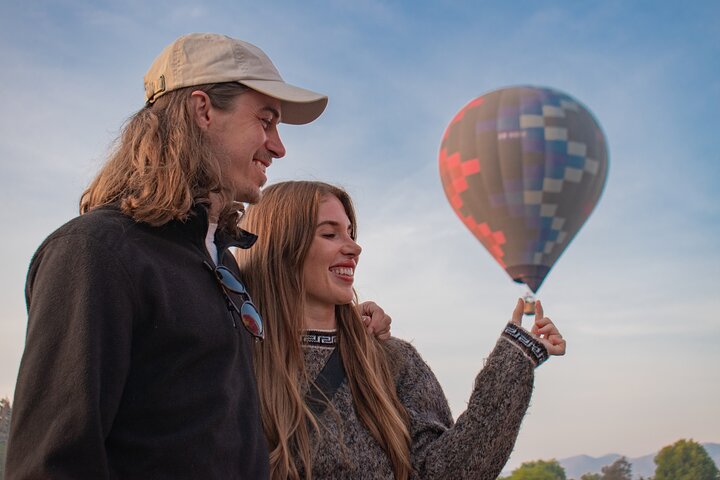 Balloon Flight + Natural Cave Breakfast + Pyramids + Pickup
