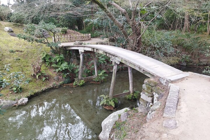 Kagawa: Takamatsu Ritsurin Garden Guided Tour