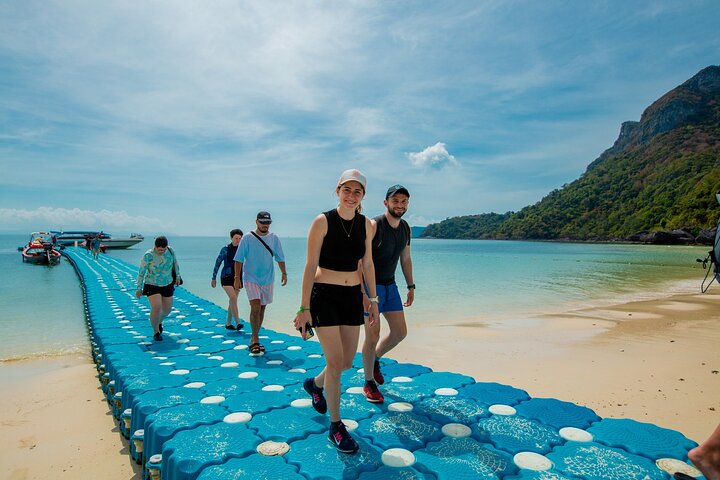Snorkel and Kayak at Angthong National Marine Park By Speedboat From Koh Phangan