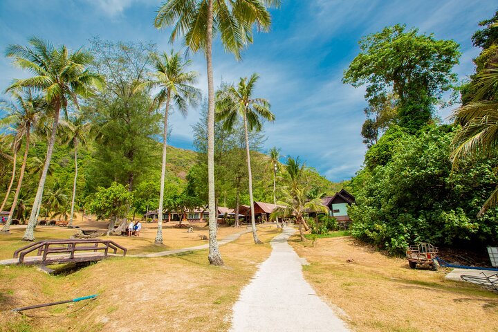 Snorkel and Kayak at Angthong National Marine Park By Speedboat From Koh Phangan