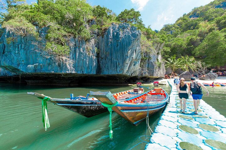 Snorkel and Kayak at Angthong National Marine Park By Speedboat From Koh Phangan