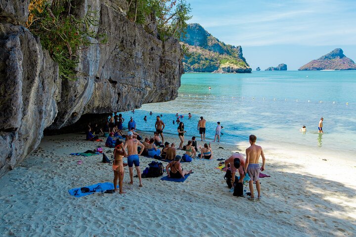 Snorkel and Kayak at Angthong National Marine Park By Speedboat From Koh Phangan