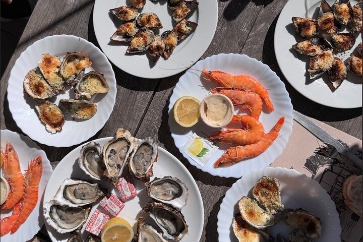 Sète Day Tour Sète Oysters and Wine Tour