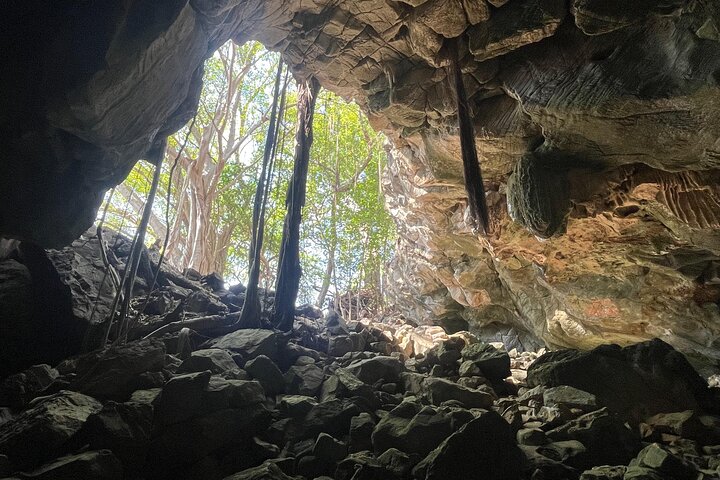 Hiking in the Tiger Cave
