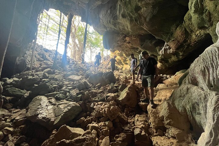 Hiking in the Tiger Cave