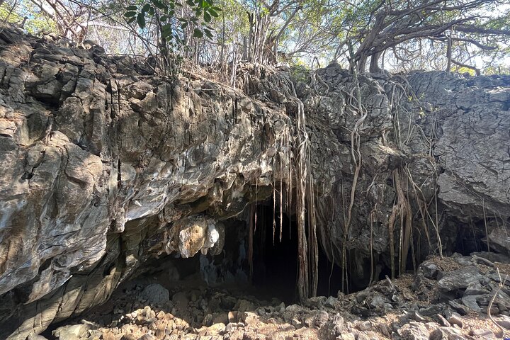 Hiking in the Tiger Cave