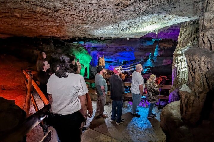 Raccoon Mountain Caverns: Crystal Palace Walking Tours
