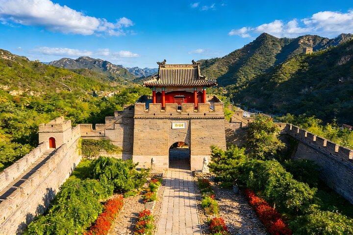 Tianjin Private Round-Trip Transfer to Huangyaguan Great Wall