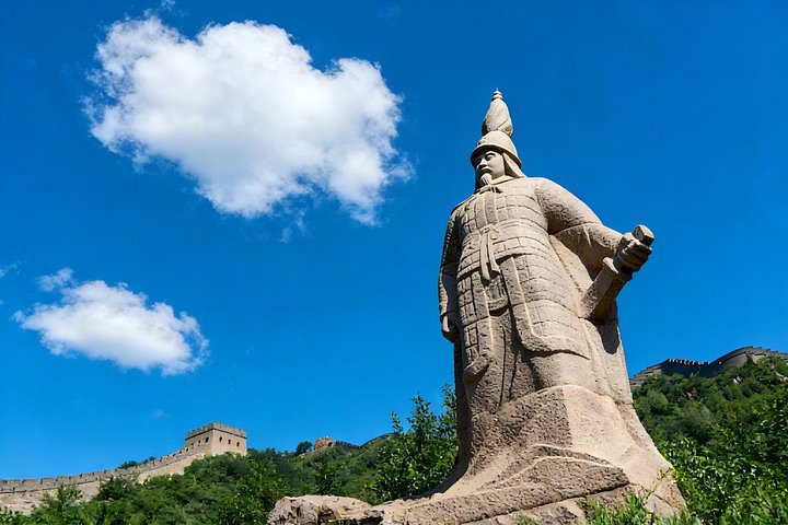 Tianjin Private Tour to Huangyaguang Great Wall and Eastern Qing Tombs