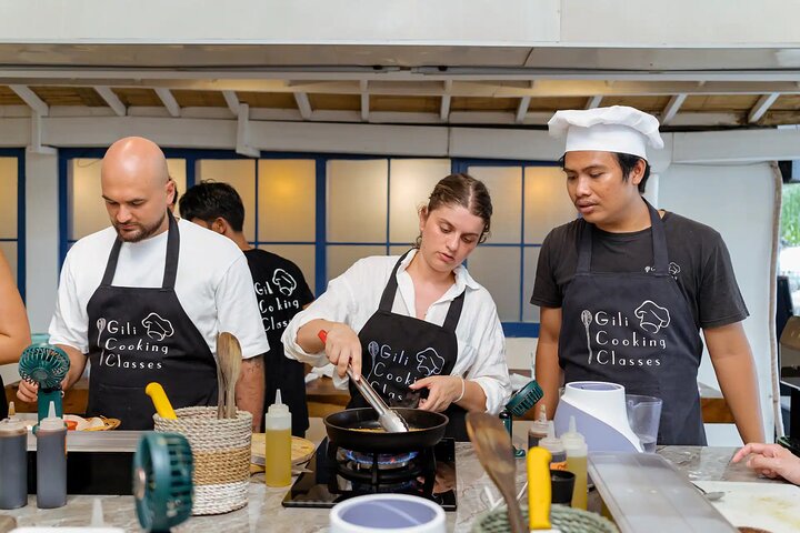 Learn to cook Indonesian food at Gili Cooking Classes Trawangan