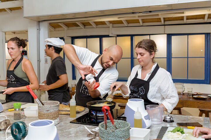 Learn to cook Indonesian food at Gili Cooking Classes Trawangan
