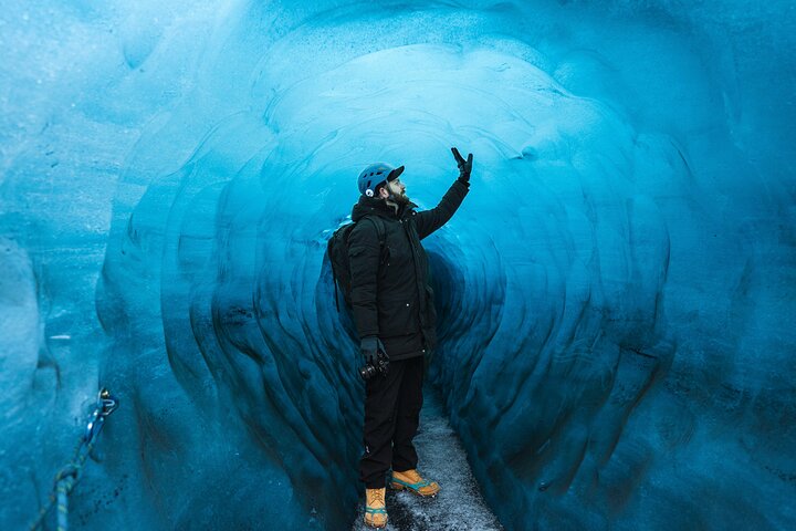 Katla Volcano Ice Cave - Super Jeep Tour from Vik