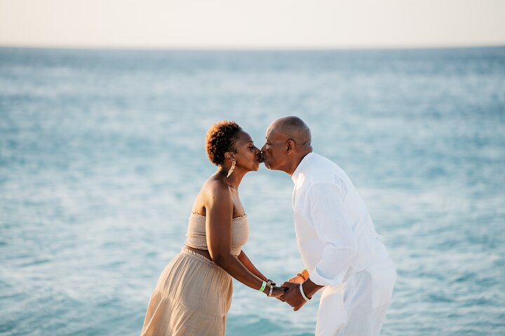 Private Vacation Photoshoot with Photographer in Biloxi