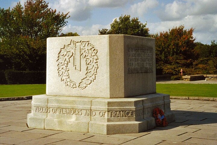 Full Day Private Canadian Battlefields Tour from Arras
