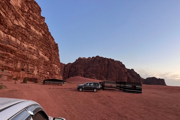 Jordan Explorer 4 days Tour Experience –Petra, Wadi Rum, Dead Sea