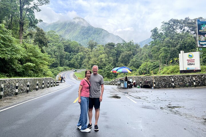 Lombok Private Car Hire with Driver Customizable Tour