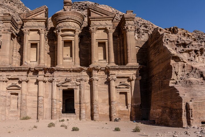 Jordan Explorer 4 days Tour Experience –Petra, Wadi Rum, Dead Sea